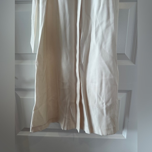H&M Women’s Cream Sleeveless Knee Length Button Utility Dress Size 0 - Picture 6 of 9